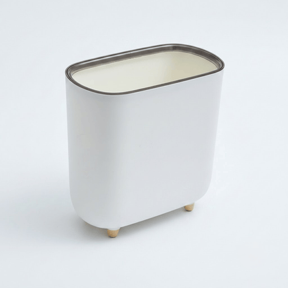 Petite poubelle de salle de bain design - Format étroit 8L
